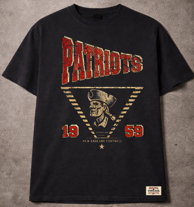Patriots Vintage Crest Tee – Faded Black